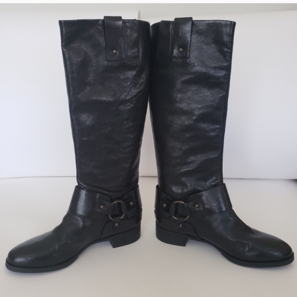 SLEEK, SEXY LEATHER RIDING BOOTS - like new!
